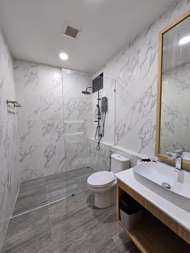 Jacuzzi Suite