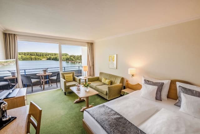 Standard Room, 1 Double Bed, Balcony, Lake View