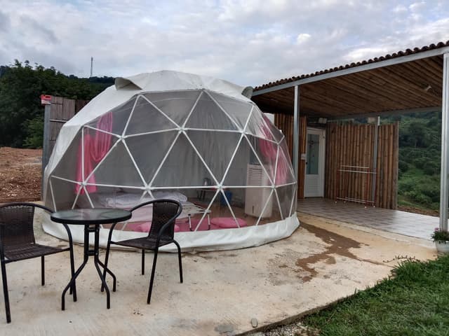 Dome Tent with Semi-Double Bed