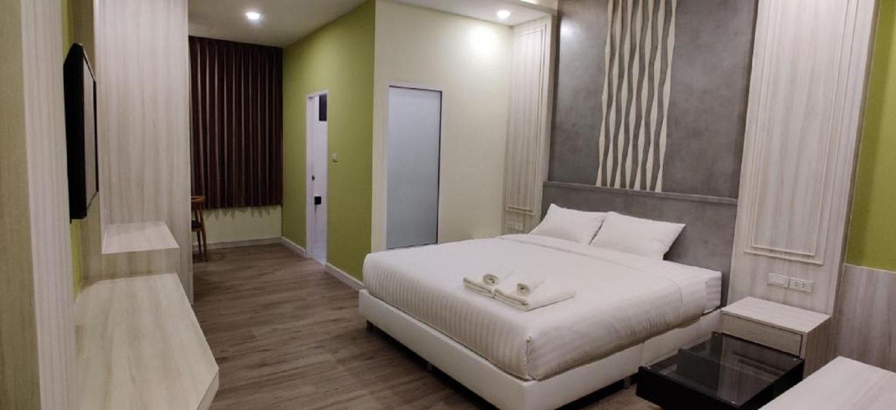 2M Place Apartment0