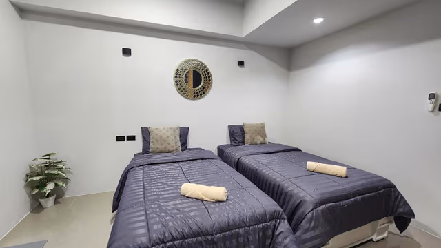 Design Twin Room