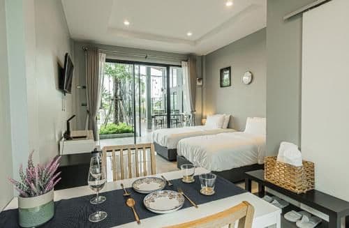 Deluxe Suite