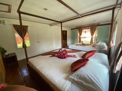เกาะจำ ฟรีด้า รีสอร์ต (Koh Jum Freeda Resort)2