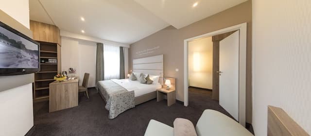 Premium Suite, 1 Double Bed (Cozy Sitting Corner)