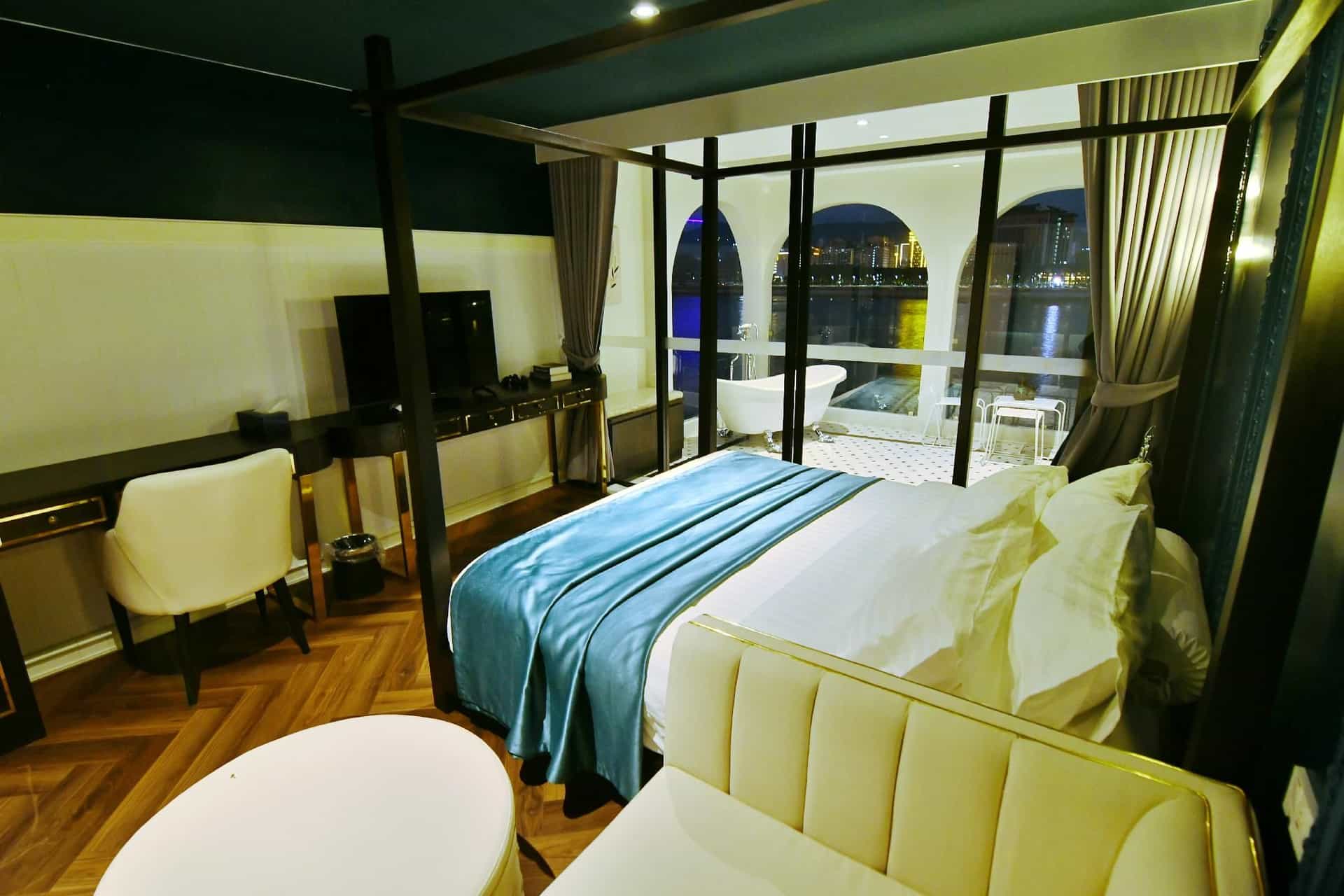 Le Quar Cafe Bistro Bed & Breakfast Le Quar Cafe Bistro Bed & Breakfast