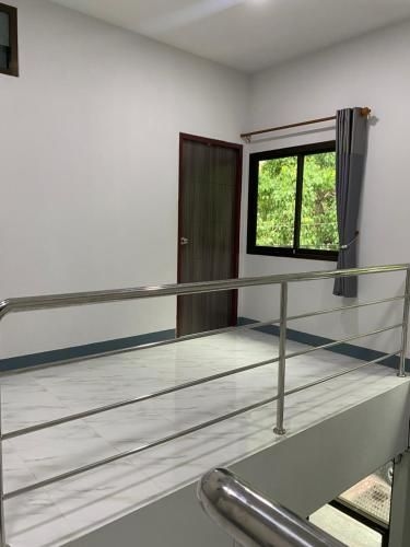 Ladakul Hostel0