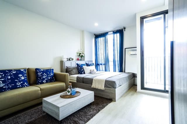 Deluxe Duplex Studio