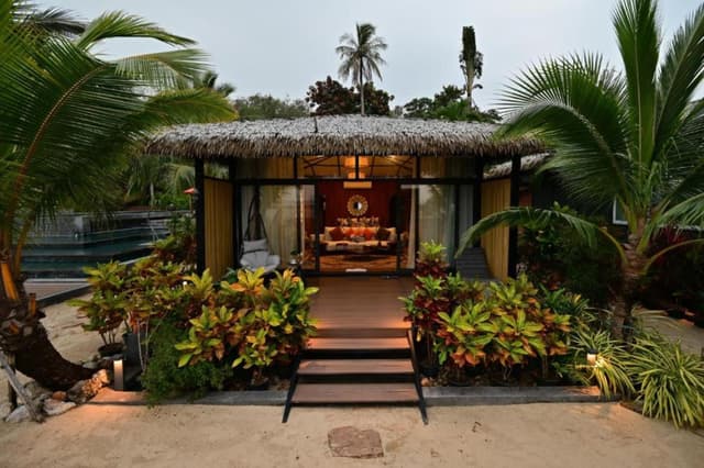 Beach Front Villa Sea View