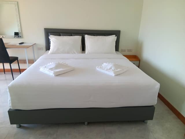 Deluxe Double Room with Air Conditioning