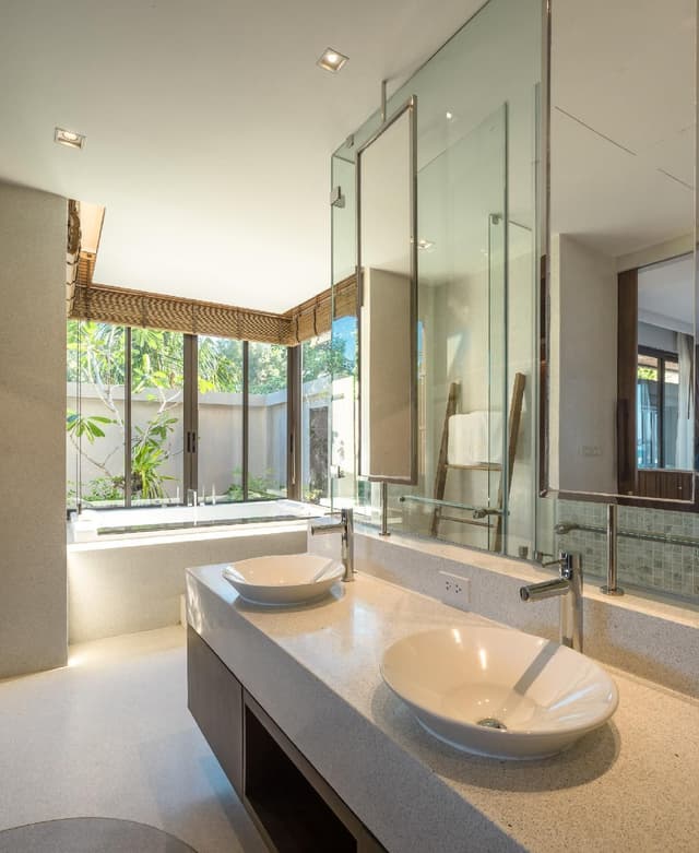 1-Bedroom Beachfront Pavilion Suite