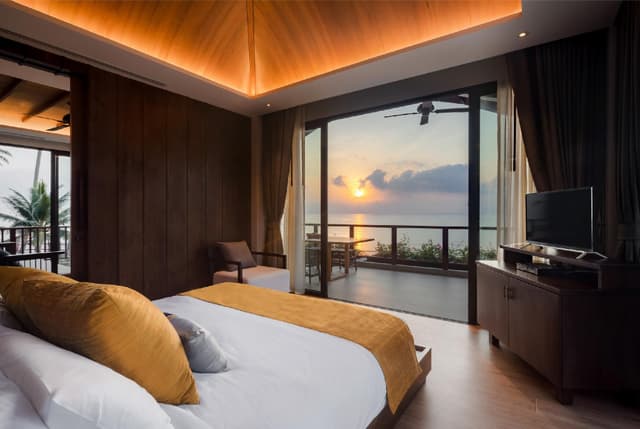 1-Bedroom Beachfront Pavilion Suite