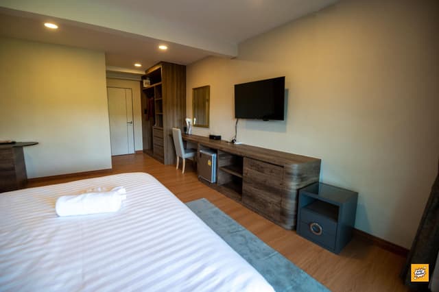 Deluxe Room Garden View King