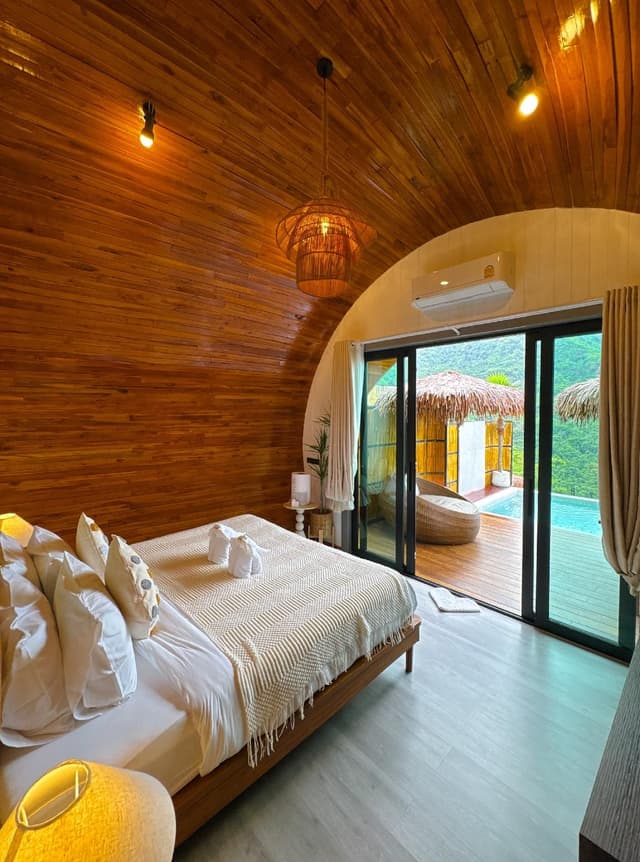 Romantic Penthouse Suite