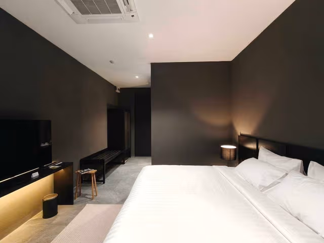 Standard Room, 1 King Bed