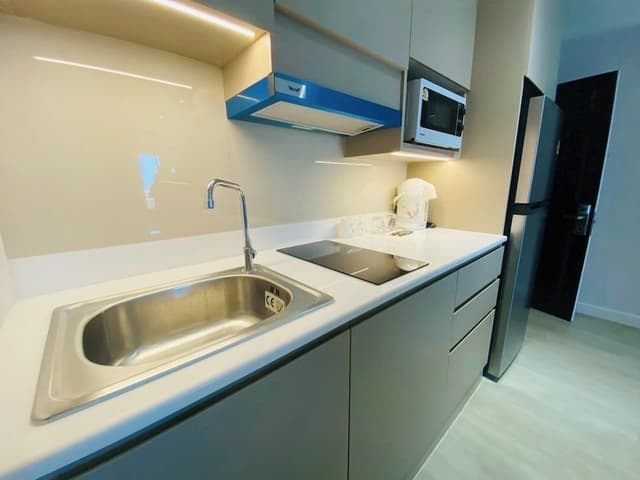 Junior Suite, 1 Queen Bed, Kitchen, City View