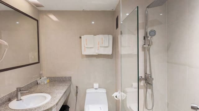 Junior Suite, 1 Queen Bed, Kitchen, City View