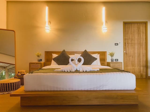 Deluxe Garden View Suite