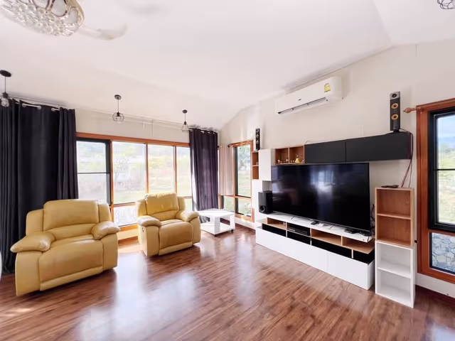 Grand Villa