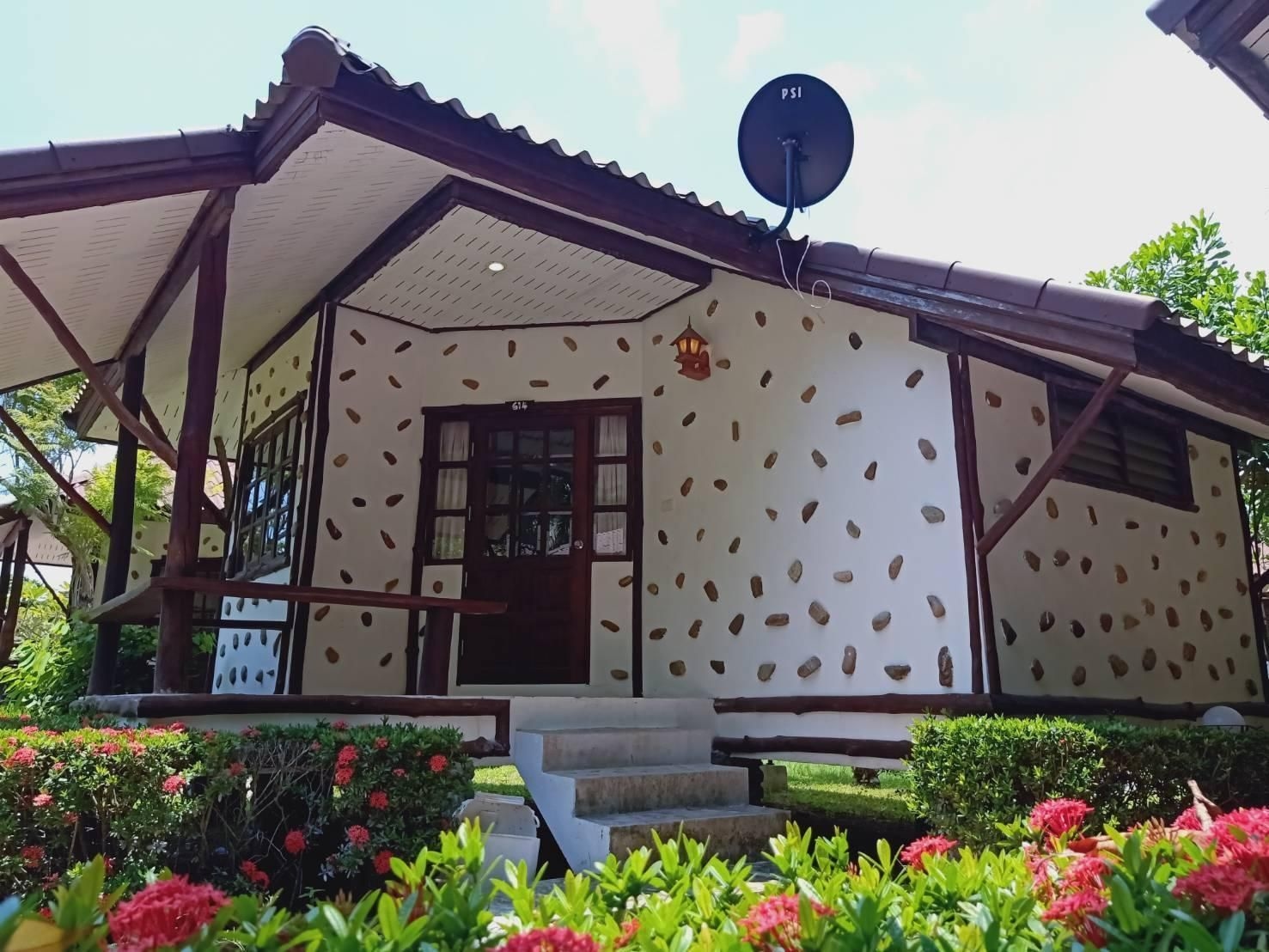ตาลคู่ อีโค รีสอร์ท (Talkoo Eco Resort)1