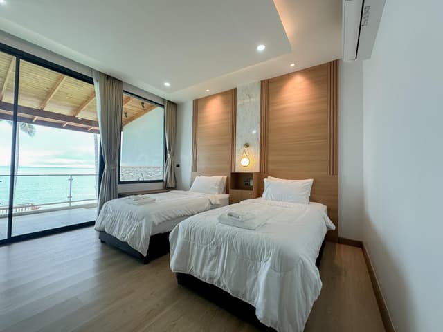 Pool View Twin Room
