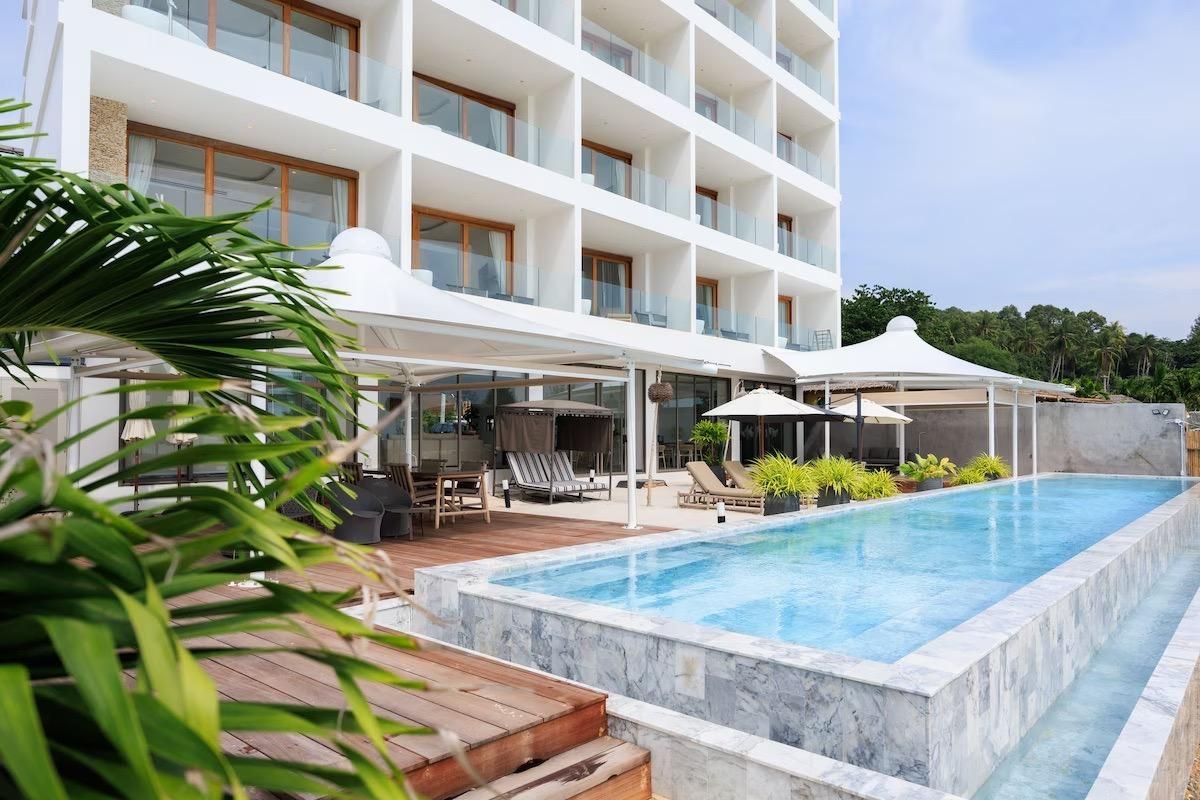 Elite Atoll Beachfront Hotel1