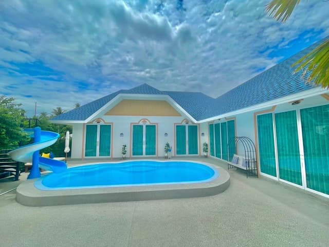Superior Villa