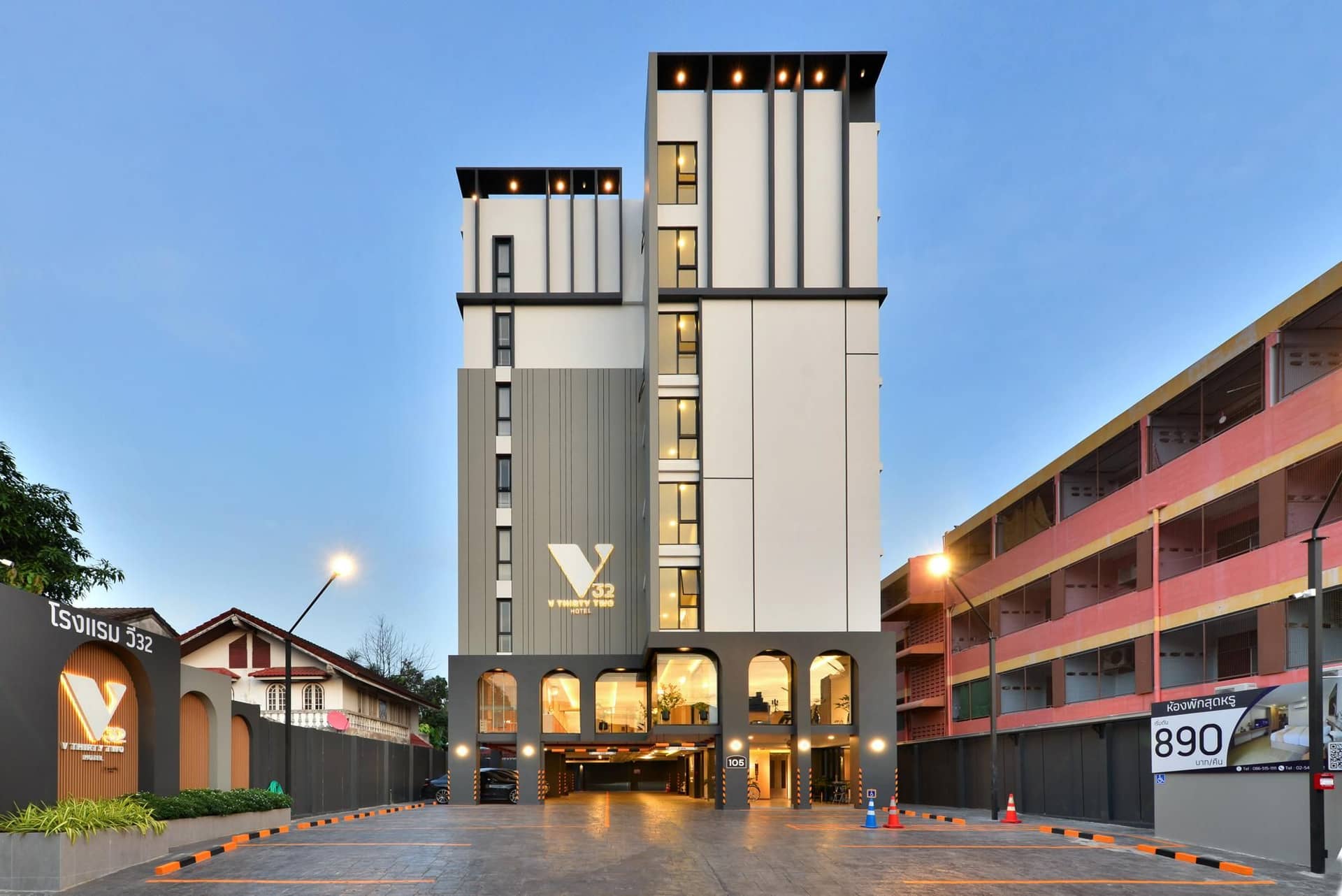 V32 hotel V32 hotel