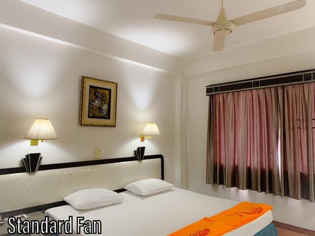 Standard Fan Room