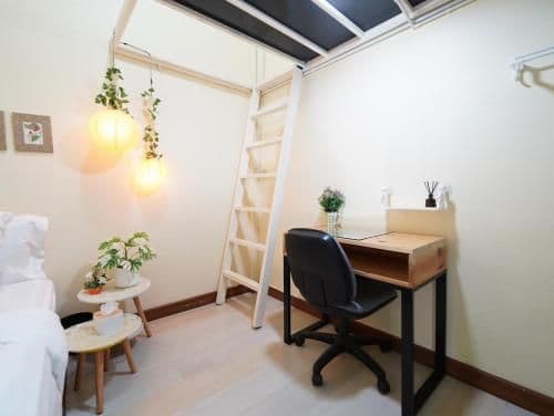 Twin Room with Shared Bathroom