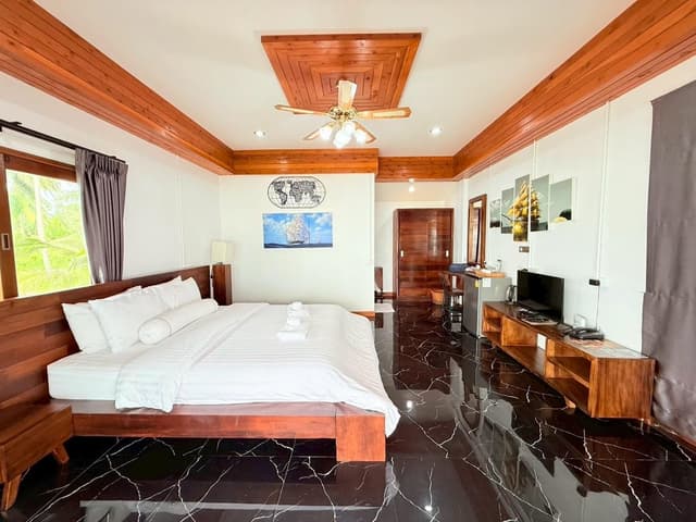 Side Sea View Room