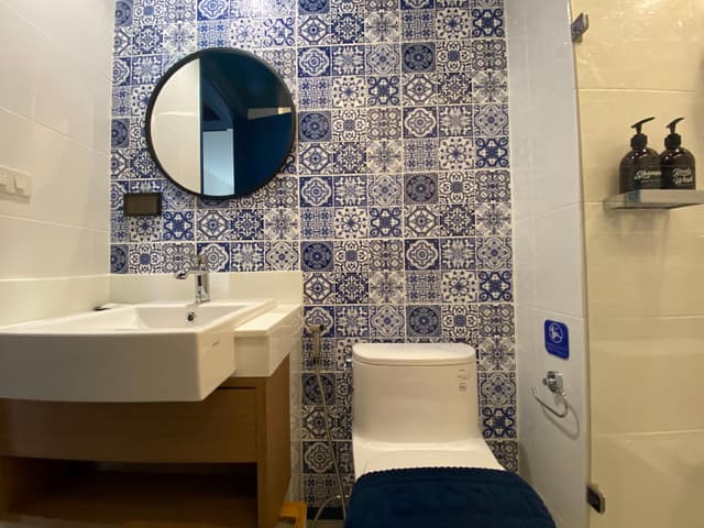 Small Twin Room