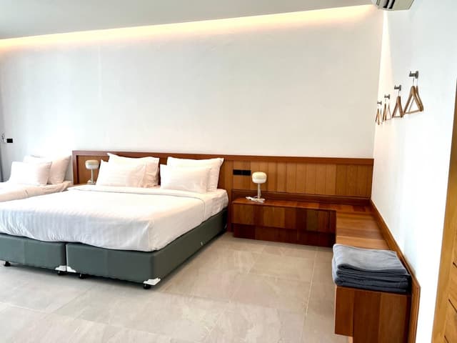 Family Pool Villa
