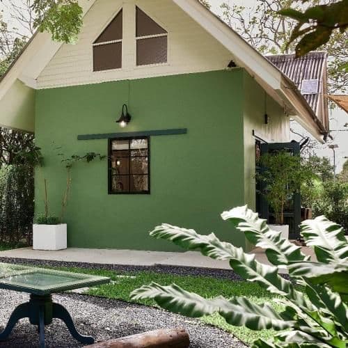 Villa with Garden View
