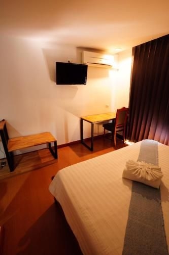 โรงแรมวินเซอร์ (Windsor Hotel)0