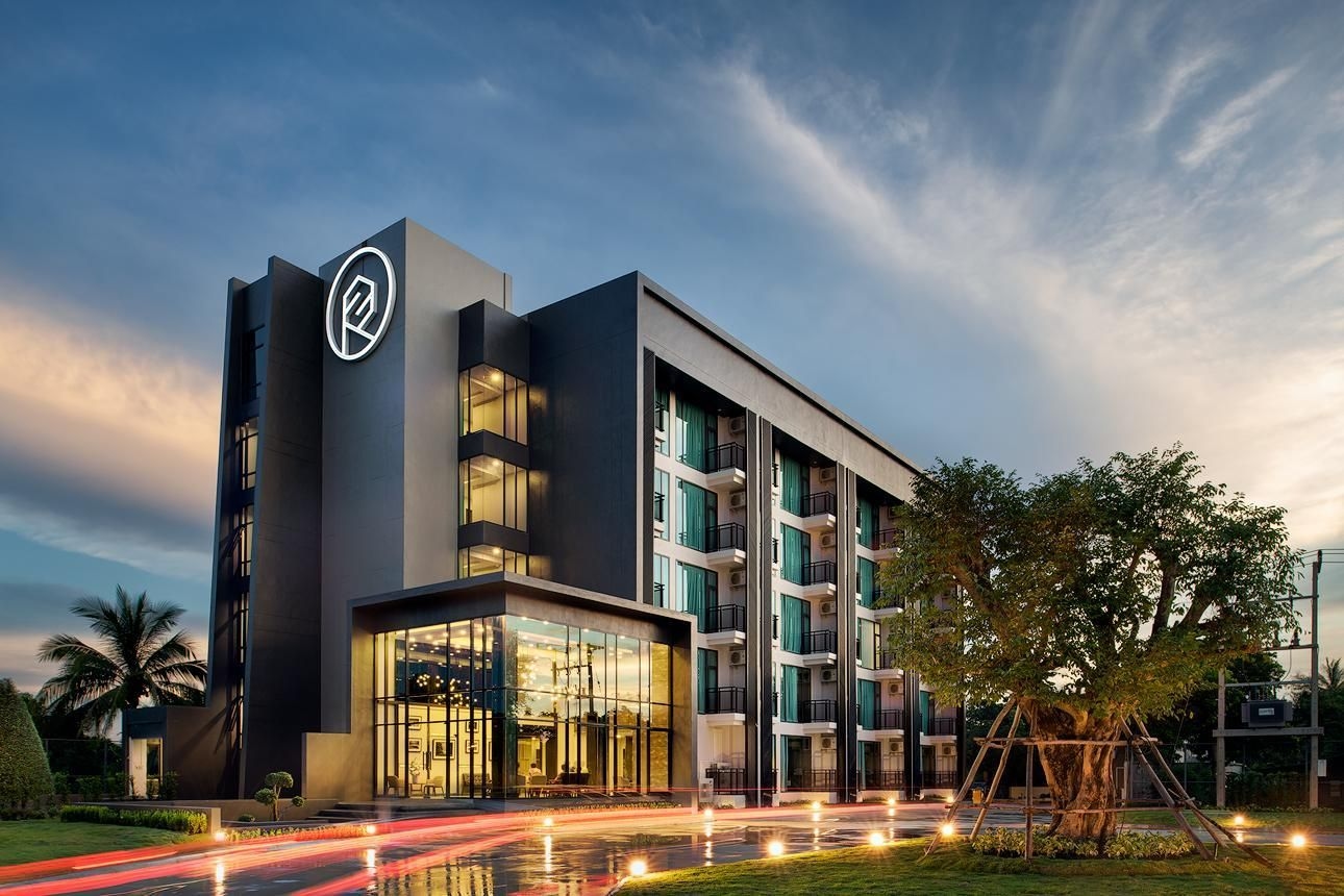 โรงแรมอาร์2 (R2 Hotel)0