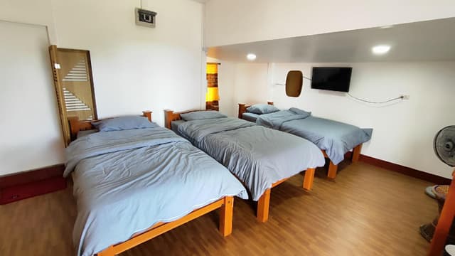 Superior Hill View Room