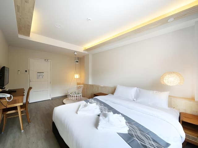 Double Deluxe Room