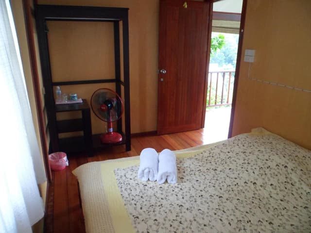 Superior Shared Bathroom