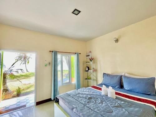 Bay View Queen Room