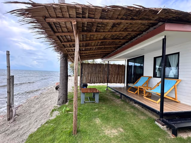 Beach Front Bungalow - Air Conditioning