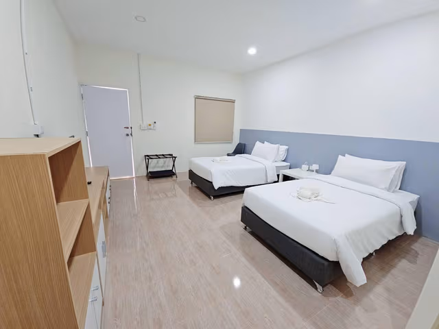 Standard Twin Room