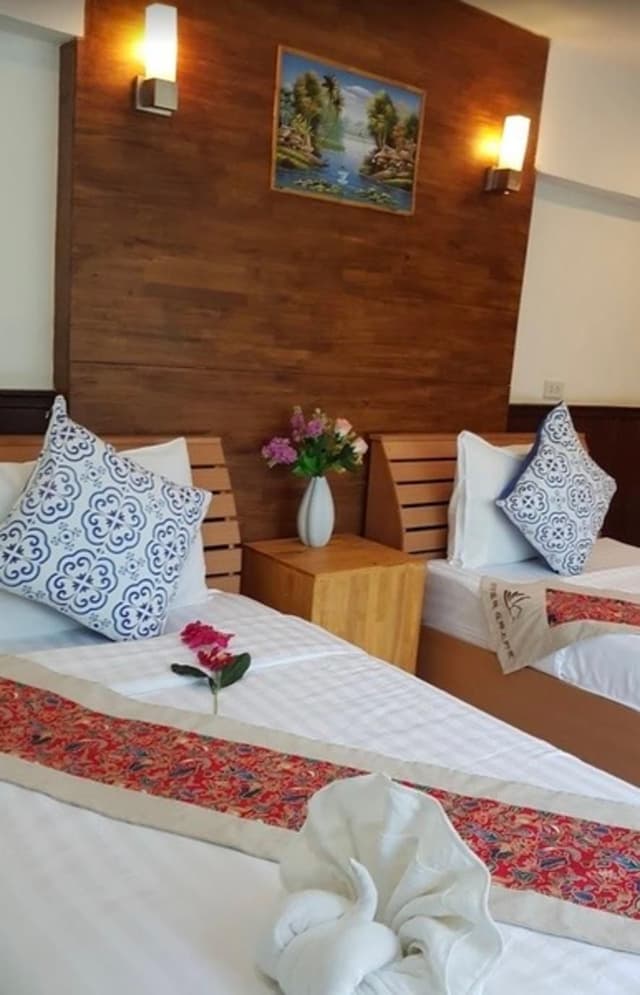 Mountain View Twin Room