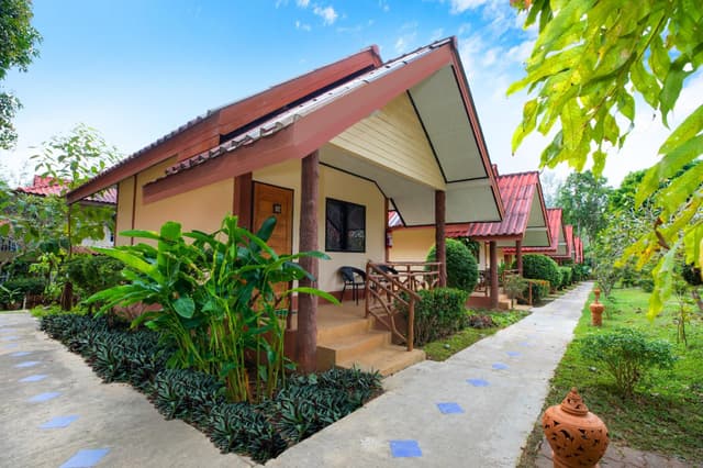 Deluxe Bungalow