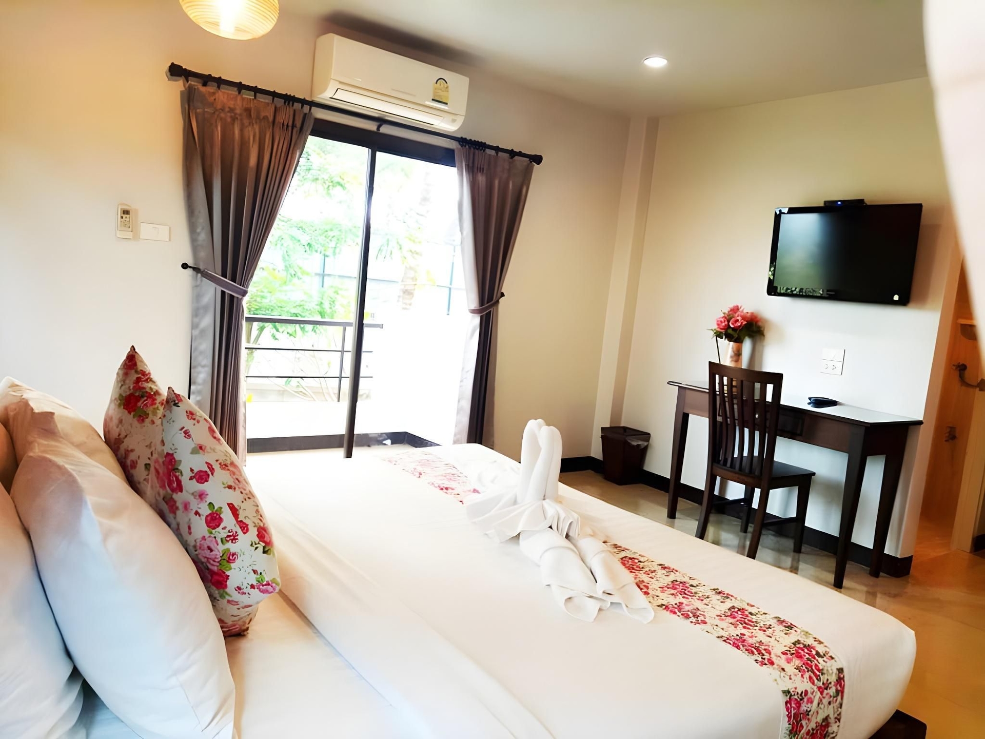 โรงแรมฤทธิบูรณ์ วินเทจ (Rittiboon Vintage Hotel)2