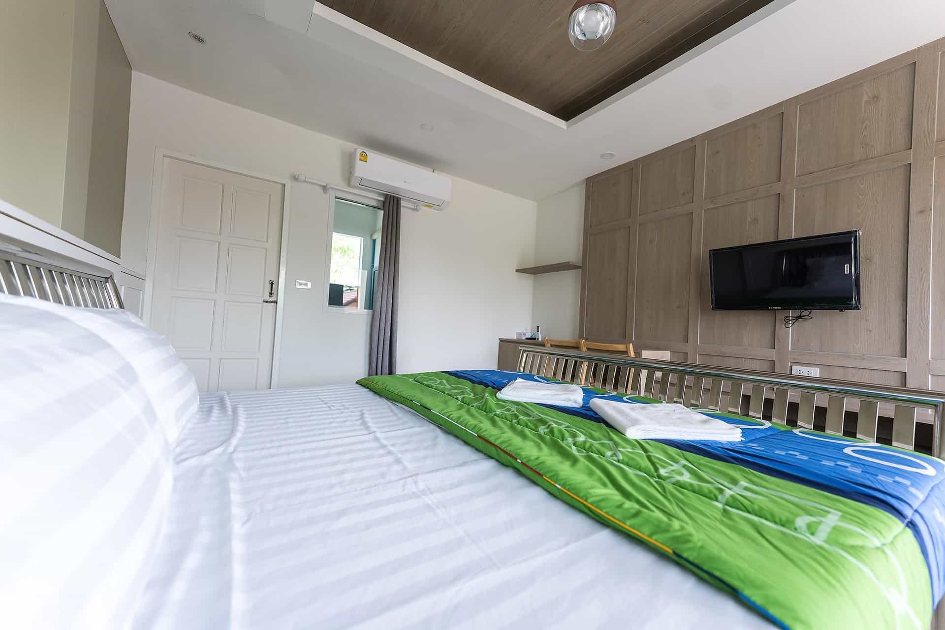 ฟาร์มม้าอัมพวา ฟาร์มม้าอัมพวา