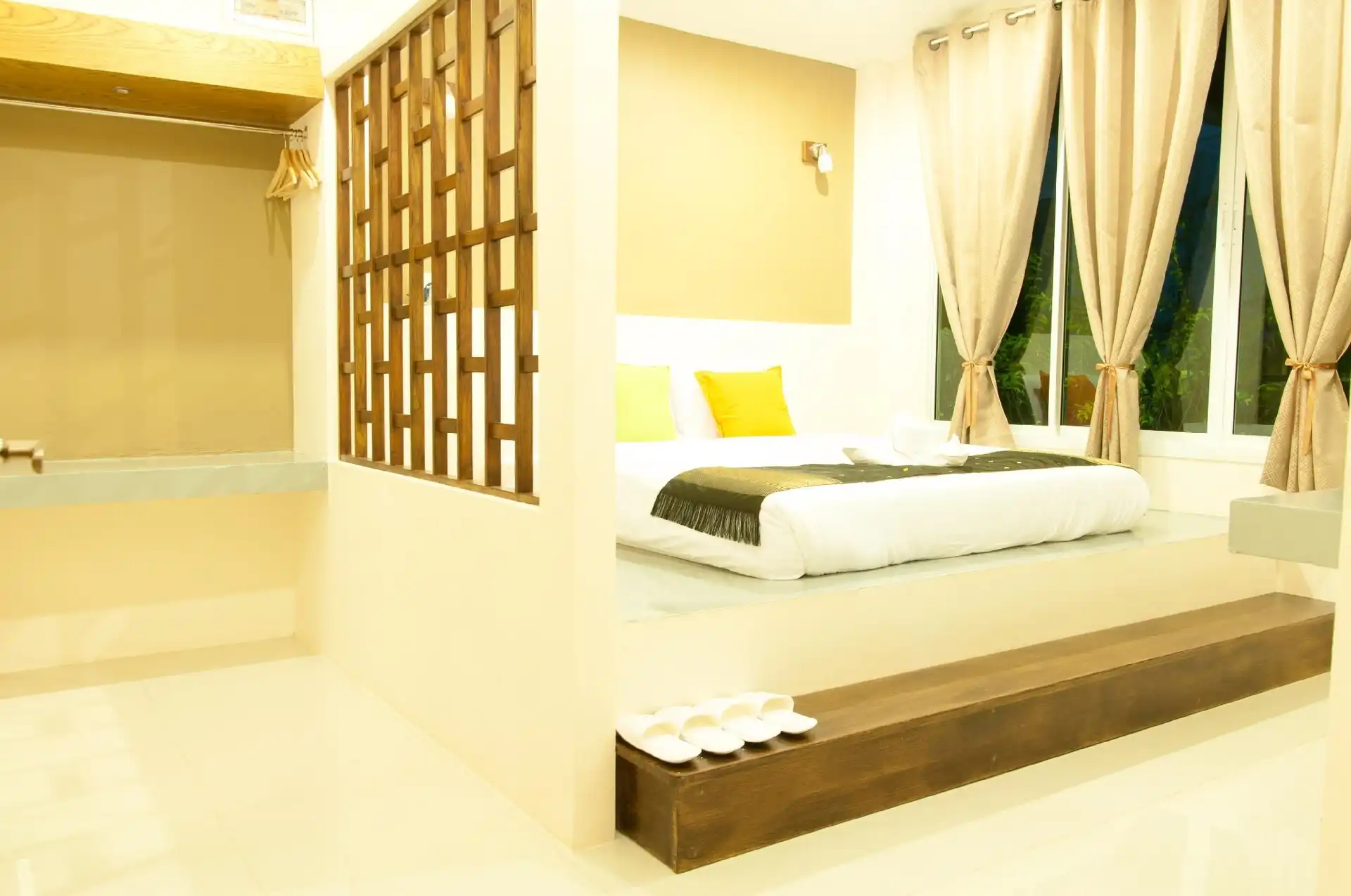 ธงชัยรีสอร์ท อัมพวา ธงชัยรีสอร์ท อัมพวา