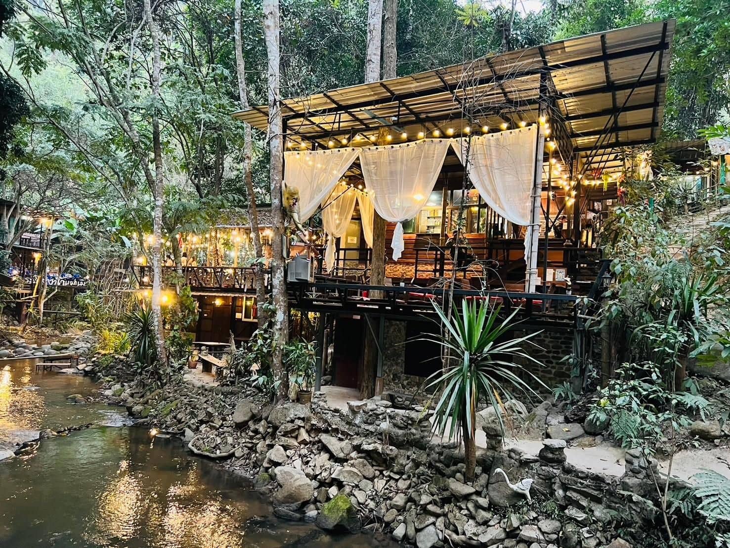 Baan Rabiang Nam Baan Rabiang Nam
