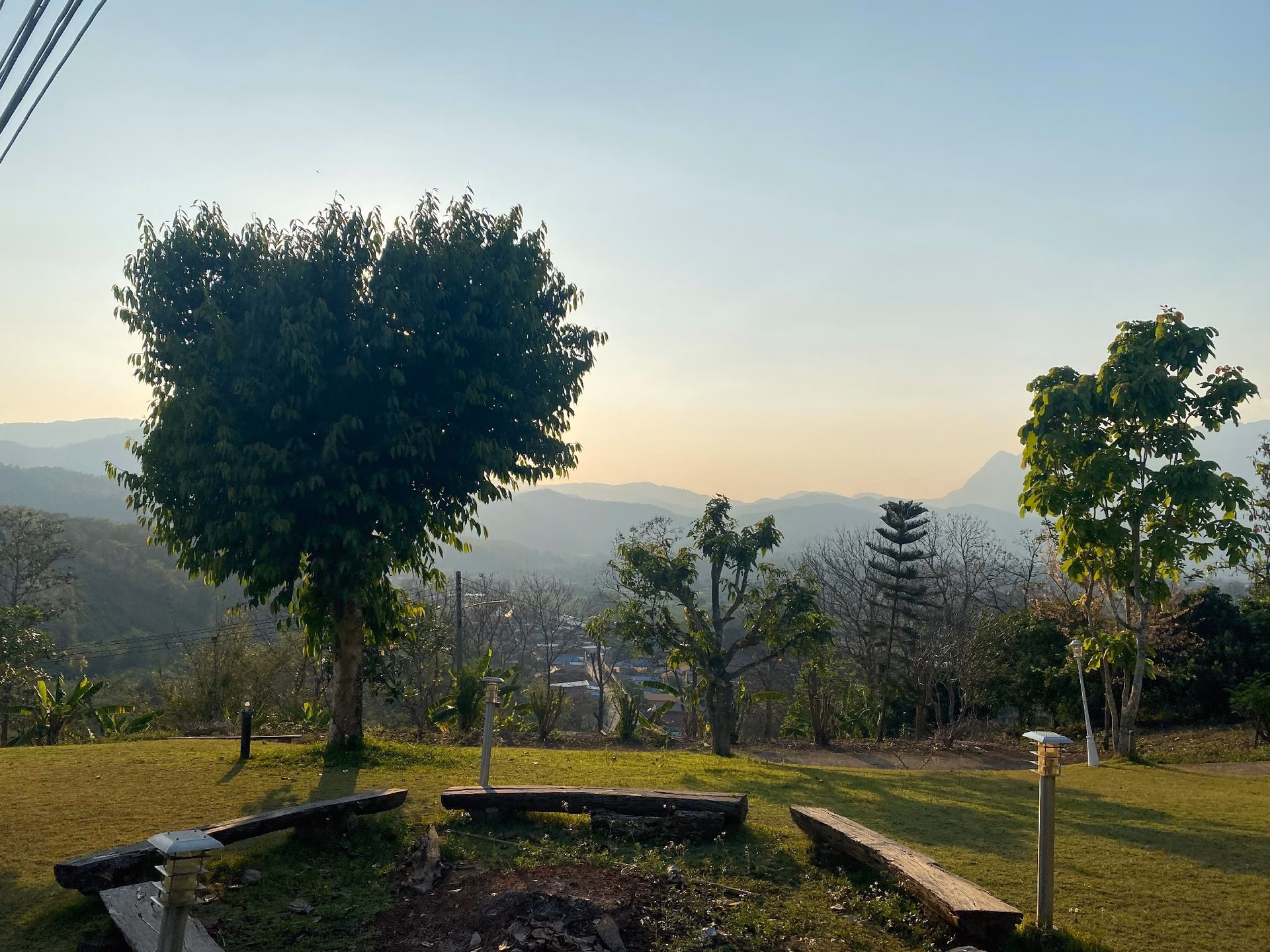 ดอยอ้ายต้อย - บ้านดอย (Doi Ai Toi - Baandoi)2
