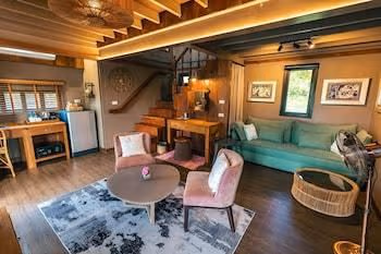 Deluxe Duplex