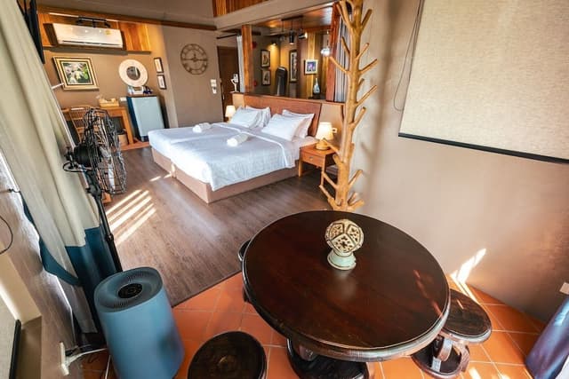 Executive Cottage